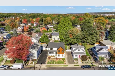 285 Washington Street, Teaneck Township, NJ 07666 - Photo 45