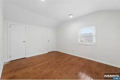 707 Chadwick Drive, Paramus, NJ 07652 - Photo 19