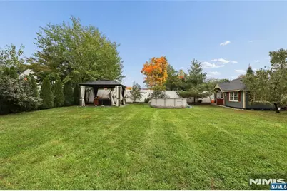707 Chadwick Drive, Paramus, NJ 07652 - Photo 35