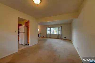 34 Parkway, Pequannock Township, NJ 07440 - Photo 9