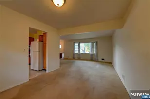 34 Pkwy, Pequannock Township, NJ 07440 - Photo 9