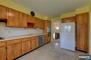 34 Pkwy, Pequannock Township, NJ 07440 - Photo 15