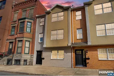 16 E Kinney Street, Newark, NJ 07102 - Photo 3