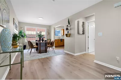 16 E Kinney Street, Newark, NJ 07102 - Photo 9