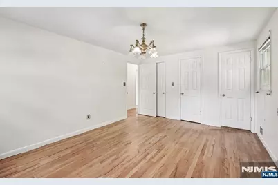 7 Tanglewood Drive, Livingston, NJ 07039 - Photo 15