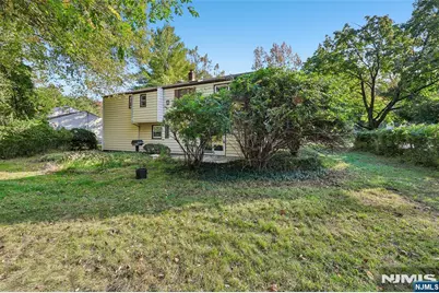 7 Tanglewood Drive, Livingston, NJ 07039 - Photo 29