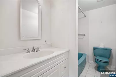 7 Tanglewood Drive, Livingston, NJ 07039 - Photo 21