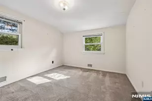 7 Tanglewood Dr, Livingston, NJ 07039 - Photo 17