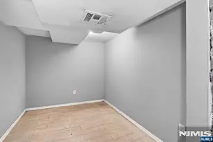 283 18th St, Newark, NJ 07103 - Photo 41