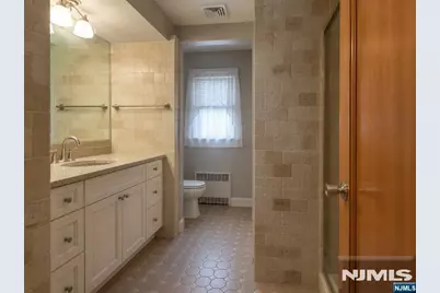 16 Jackson Avenue, South Hackensack Township, NJ 07606 - Photo 13