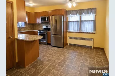 16 Jackson Avenue, South Hackensack Township, NJ 07606 - Photo 15