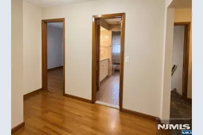 16 Jackson Avenue, South Hackensack Township, NJ 07606 - Photo 11