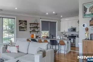 368 Paterson Ave Left, East Rutherford, NJ 07073 - Photo 7
