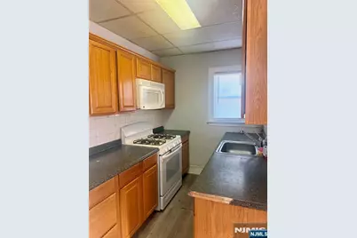 408 Passaic Avenue 1 #1, Lodi, NJ 07644 - Photo 3