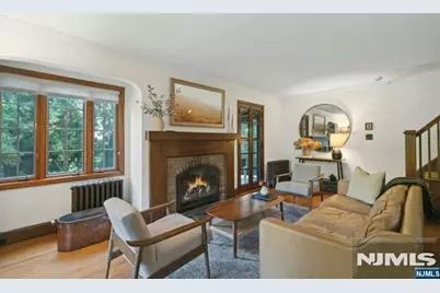 15 Gilbert Road, Ho Ho Kus, NJ 07423 - Photo 3