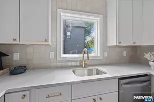 30 Irving Street 1, Montclair, NJ 07042 - Photo 21