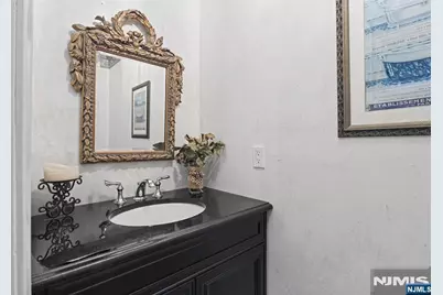 30 Litchult Lane, Mahwah, NJ 07430 - Photo 17