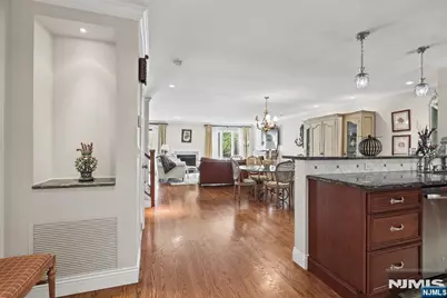 30 Litchult Lane, Mahwah, NJ 07430 - Photo 9