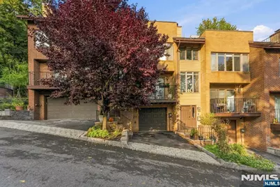 21 Yorkview Drive B6 #B6, Edgewater, NJ 07020 - Photo 25