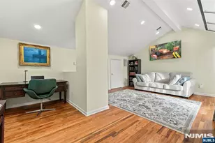 21 Yorkview Dr B6, Edgewater, NJ 07020 - Photo 13
