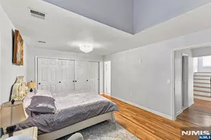 21 Yorkview Dr B6, Edgewater, NJ 07020 - Photo 11
