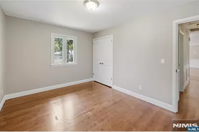 377 Chelsea Street, Paramus, NJ 07652 - Photo 11