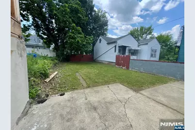 17 Highland Terrace, Irvington, NJ 07111 - Photo 17