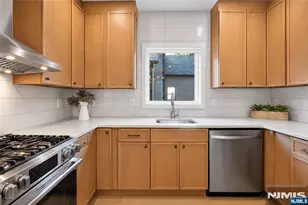 30 Irving Street 2, Montclair, NJ 07042 - Photo 19