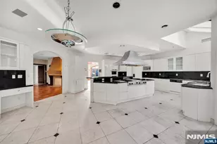 11 Fairway Ct, Cresskill, NJ 07626 - Photo 19