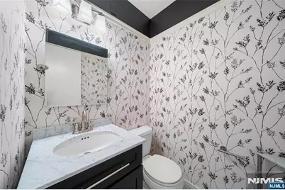 7855 Boulevard East 7L #7L, North Bergen, NJ 07047 - Photo 11