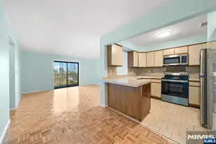 6409 Liberty I2, North Bergen, NJ 07047 - Photo 5