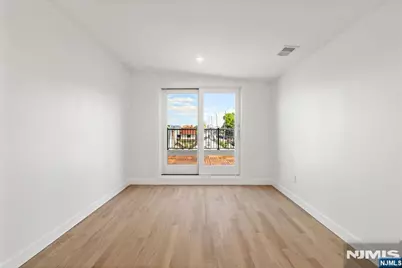 503 Saint Pauls Avenue, Cliffside Park, NJ 07010 - Photo 31
