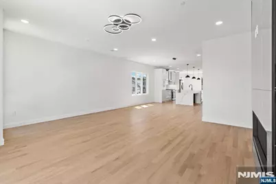 503 Saint Pauls Avenue, Cliffside Park, NJ 07010 - Photo 19