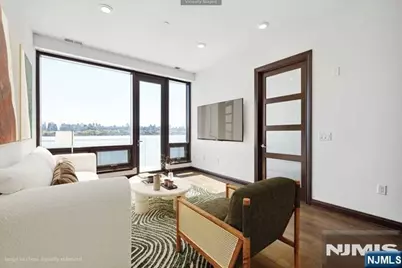 9 Somerset Lane 605 #605, Edgewater, NJ 07020 - Photo 1