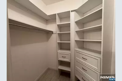 100 Carlyle 12Jn #12JN, Cliffside Park, NJ 07010 - Photo 11