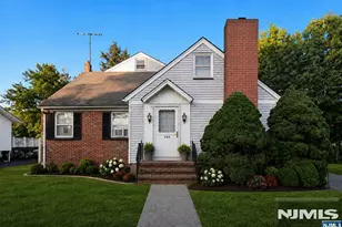 340 Saddle River Road 2, Saddle Brook Township, NJ 07663 - Photo 1