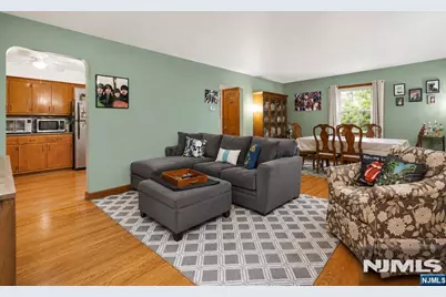 340 Saddle River Road 2 #2, Saddle Brook Township, NJ 07663 - Photo 3