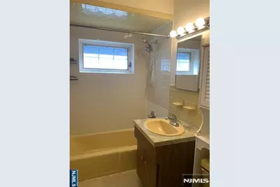 180 High Street 4 #4, Nutley, NJ 07110 - Photo 5