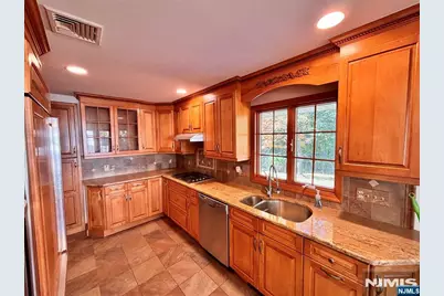 447 Manchester Avenue, Haledon, NJ 07508 - Photo 13