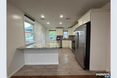 403 Scott Mobus Place, Harrison, NJ 07029 - Photo 3
