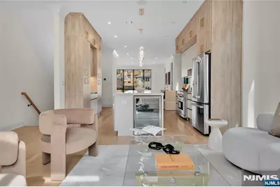 470 Palisades Boulevard, Fort Lee, NJ 07024 - Photo 25
