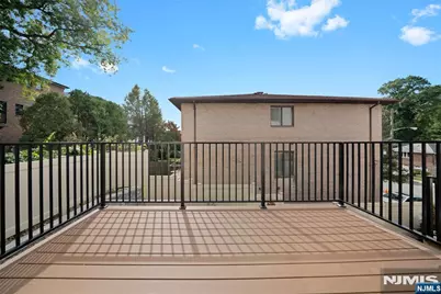 470 Palisades Boulevard, Fort Lee, NJ 07024 - Photo 27