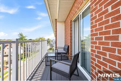 39 Union Street 406 #406, Hackensack, NJ 07601 - Photo 5