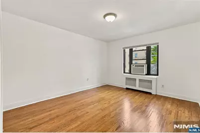 2193.5 N Central Avenue B #B, Fort Lee, NJ 07024 - Photo 15