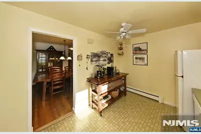 124 Woodland Avenue, Maywood, NJ 07607 - Photo 7