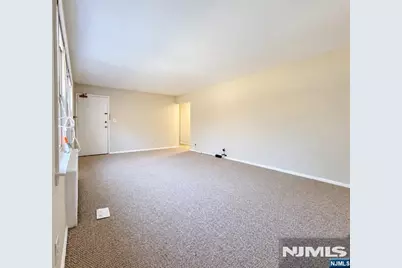 265 Bogert Road 2B #2B, River Edge, NJ 07661 - Photo 3