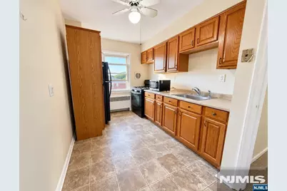 265 Bogert Road 2B #2B, River Edge, NJ 07661 - Photo 7