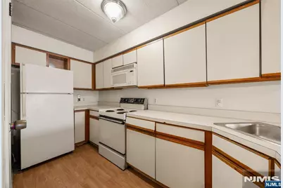 5 Linden Street 2I #2I, Hackensack, NJ 07601 - Photo 5