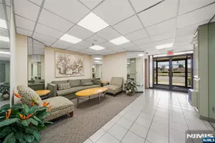 5 Linden Street 2I, Hackensack, NJ 07601 - Photo 3
