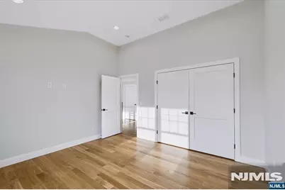 578 Pine Avenue, Saddle Brook Township, NJ 07663 - Photo 37